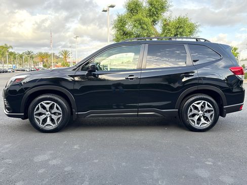 Used 2024 Subaru Forester Premium AWD/4WD image 12