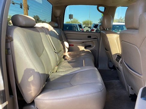 Used 2004 Chevrolet Silverado 2500 LT image 13