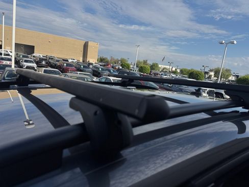 Used 2017 Volkswagen Tiguan S image 27