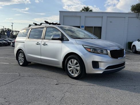 Used 2016 Kia Sedona LX w/ LX Convenience Package FWD image 1
