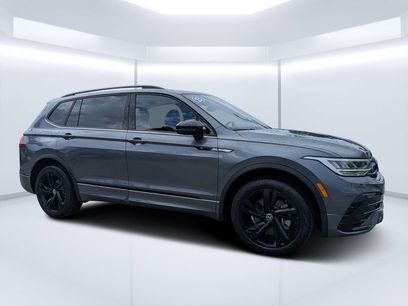 Used 2023 Volkswagen Tiguan SE R-Line