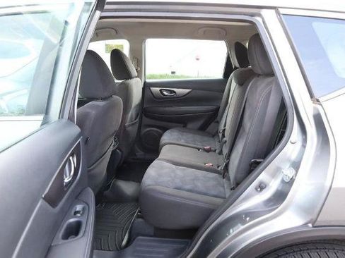 Used 2016 Nissan Rogue S AWD/4WD image 20