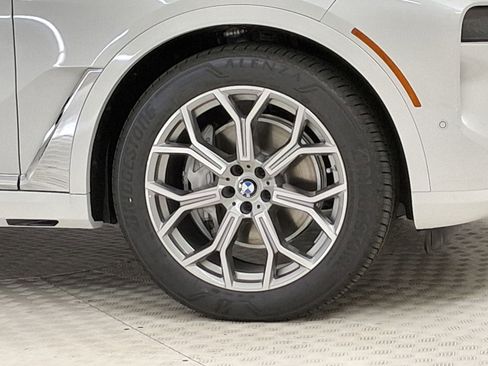 New 2026 BMW X7 xDrive40i w/ Premium Package image 10