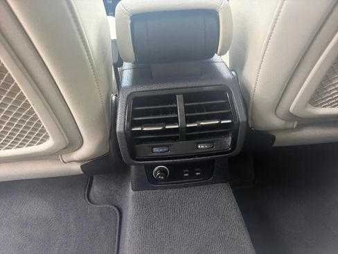 Used 2025 Audi Q3 2.0T Premium AWD/4WD image 18