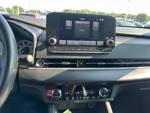 Used 2024 Mitsubishi Outlander SE AWD/4WD image 13
