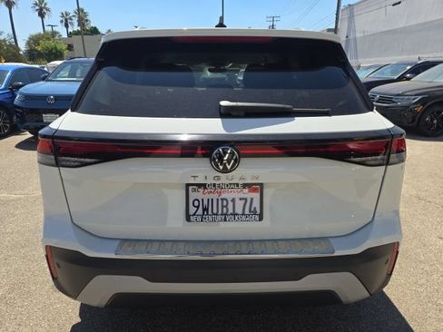 Used 2026 Volkswagen Tiguan S FWD image 4
