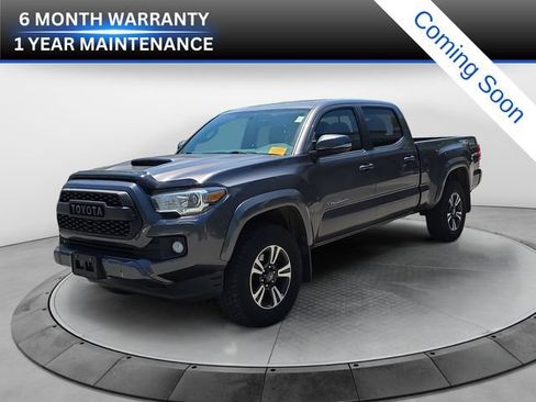 Used 2016 Toyota Tacoma TRD Sport w/ Premium & Technology Package AWD/4WD image 1