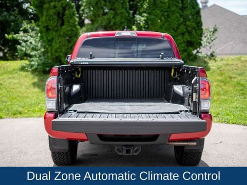 Used 2020 Toyota Tacoma TRD Sport AWD/4WD image 7