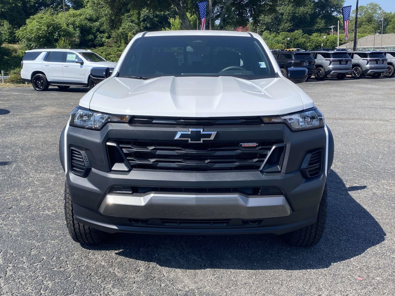 New 2026 Chevrolet Colorado Trail Boss AWD/4WD image 2