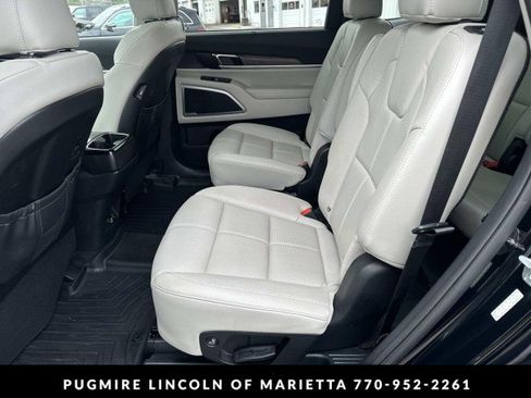 Used 2021 Kia Telluride EX w/ EX Premium Package image 22