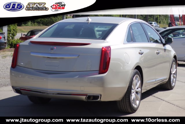 Used 2014 Cadillac XTS Luxury w/ Driver Awareness Package FWD image 7