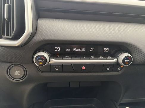 Certified 2024 MAZDA CX-50 AWD 2.5 S w/ Premium Package image 19