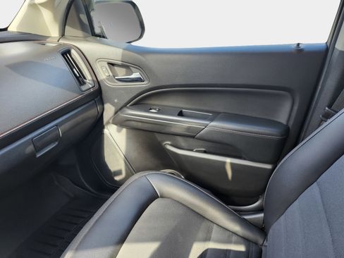 Used 2018 GMC Canyon All Terrain w/ Trailering Package image 28