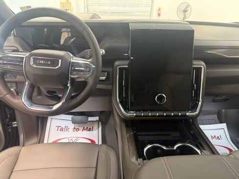 New 2026 GMC Yukon Elevation image 16