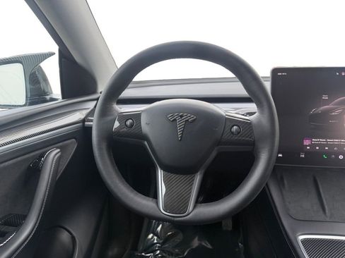 Used 2023 Tesla Model Y Long Range Dual Motor All-Whee image 12