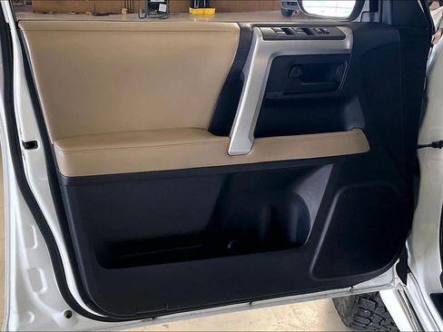 Used 2013 Toyota 4Runner SR5 image 20