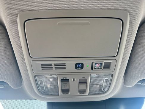Used 2021 Honda Accord Touring image 35
