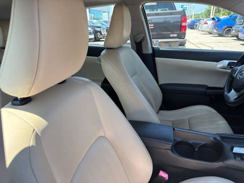 Used 2011 Lexus CT 200h Premium FWD image 20