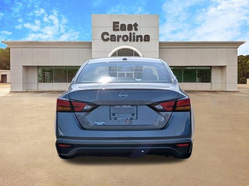 Used 2025 Nissan Altima 2.5 S FWD image 4