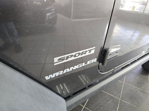 Used 2016 Jeep Wrangler Sport w/ Quick Order Package 24S image 22