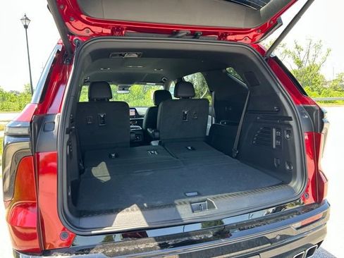 New 2025 Chevrolet Traverse High Country image 59