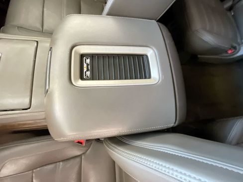 Used 2018 GMC Yukon XL Denali w/ Denali Ultimate Package AWD/4WD image 21