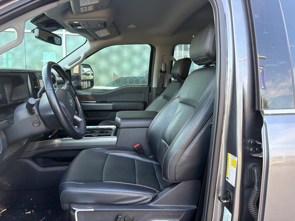Used 2023 Ford F350 Lariat w/ Lariat Ultimate Package AWD/4WD image 8