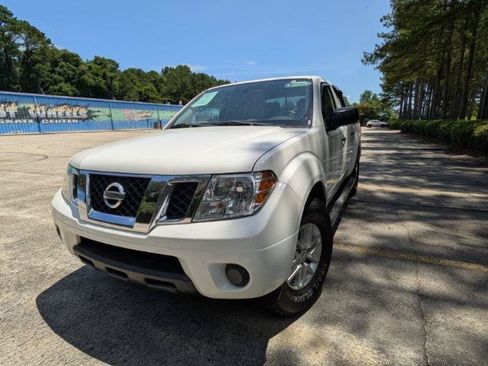 Used 2019 Nissan Frontier SV RWD image 12