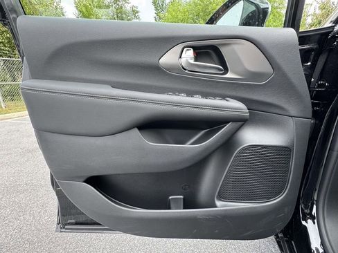 New 2026 Chrysler Voyager LX image 26