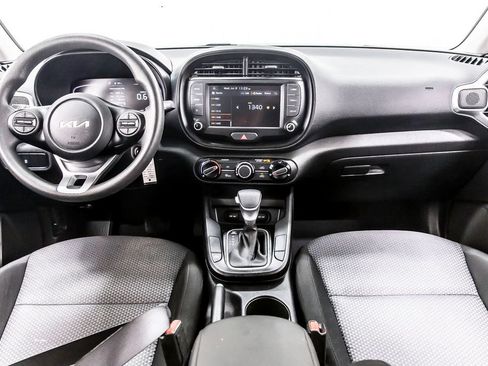 Used 2023 Kia Soul LX FWD image 17