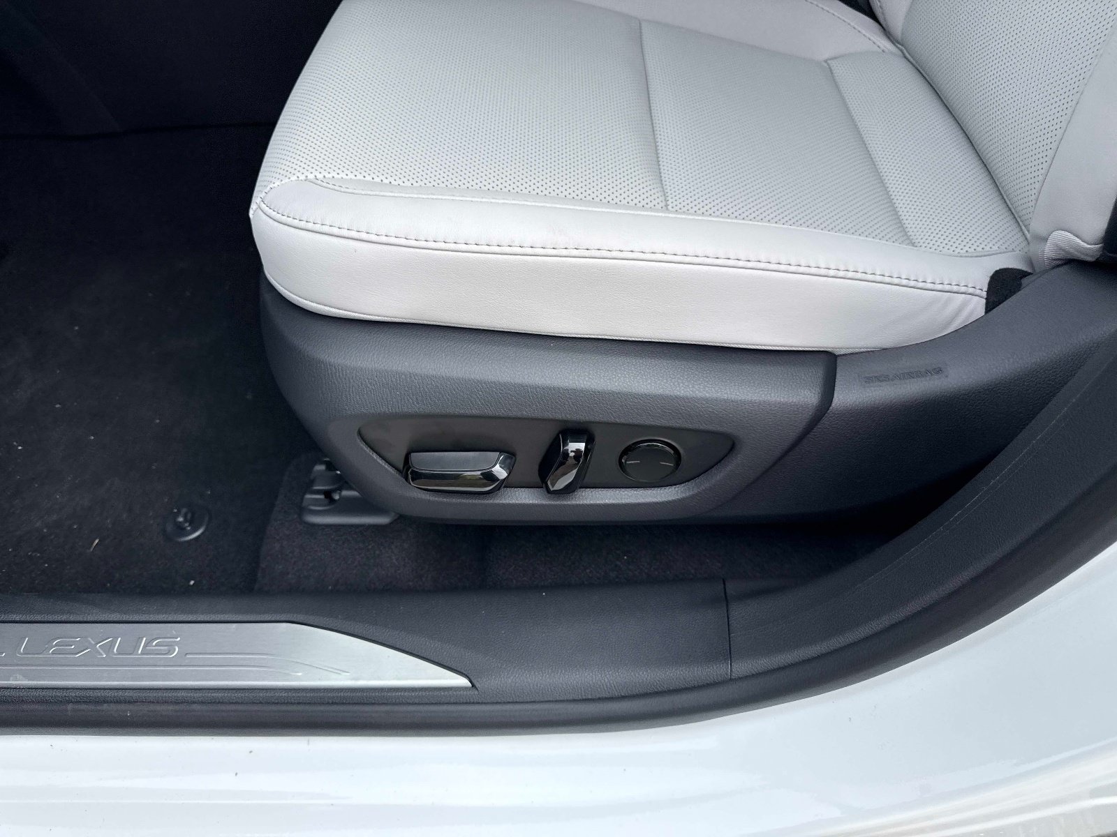 New 2026 Lexus RX 350 Premium FWD image 17