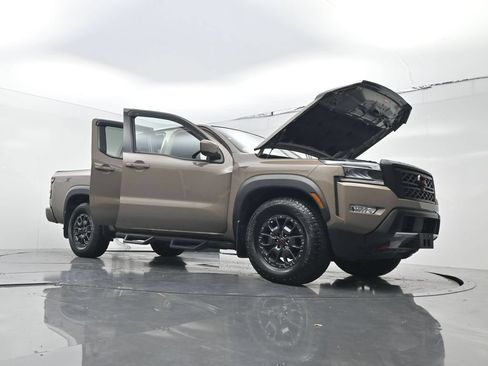 Used 2023 Nissan Frontier Pro-X w/ Pro-X Premium Package RWD image 31