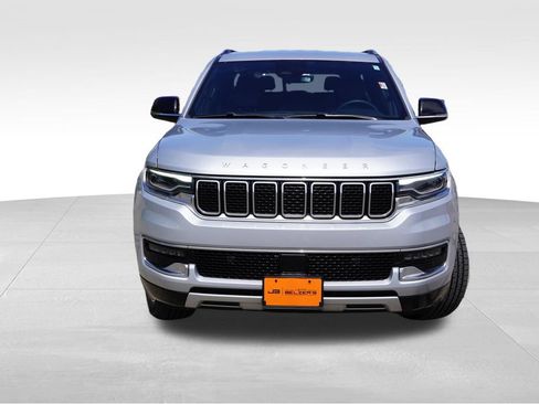 Certified 2024 Jeep Wagoneer Series II w/ Flexible Seating Group AWD/4WD image 12