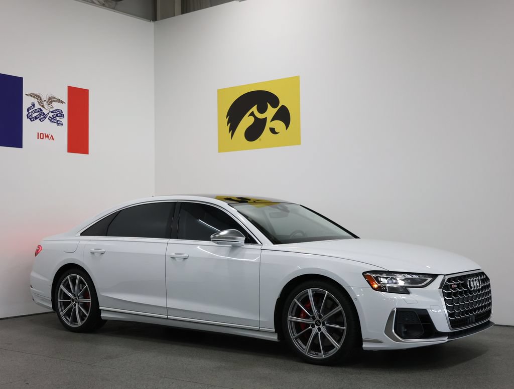Used 2023 Audi S8 w/ S8 Comfort Plus Package AWD/4WD image 1