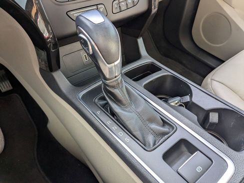 Used 2019 Ford Escape Titanium image 26