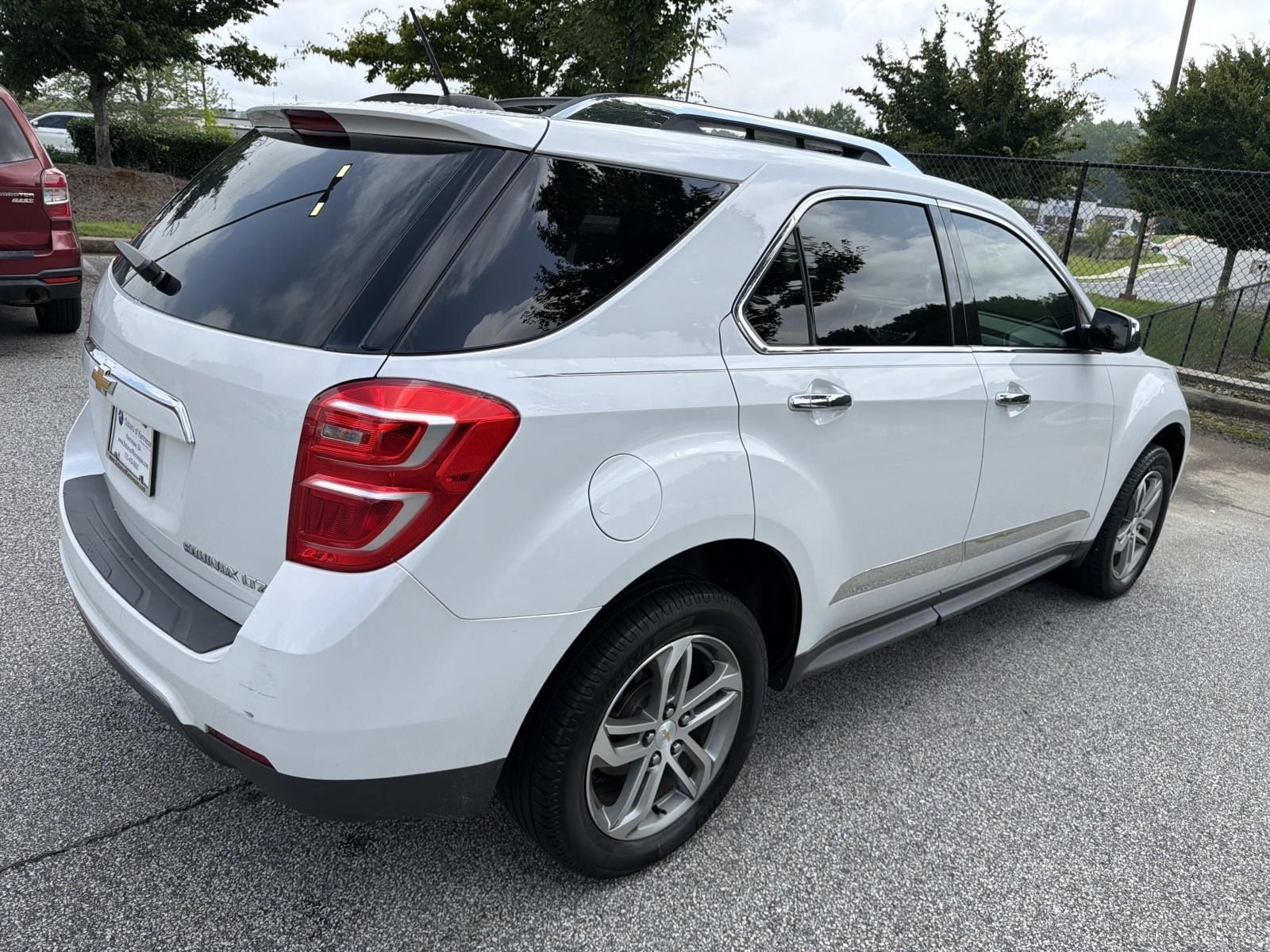 Used 2016 Chevrolet Equinox LTZ w/ Enhanced Convenience Package FWD image 7