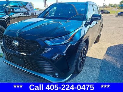 Used 2023 Toyota Highlander XSE