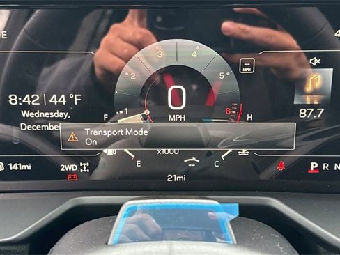 New 2026 GMC Acadia AT4 w/ Super Cruise Package image 32