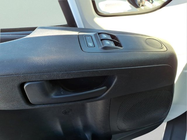 Used 2016 RAM ProMaster 2500 w/ Interior Convenience Group FWD image 11