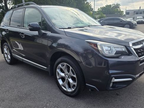 Used 2018 Subaru Forester 2.5i Touring w/ Popular Package #2 AWD/4WD image 3