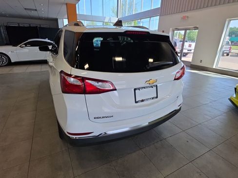 Used 2019 Chevrolet Equinox LT FWD image 10