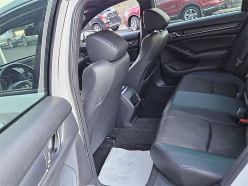 Used 2020 Honda Accord Sport image 12