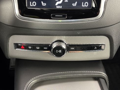 Used 2019 Volvo XC90 T6 R-Design w/ Advanced Package AWD/4WD image 19
