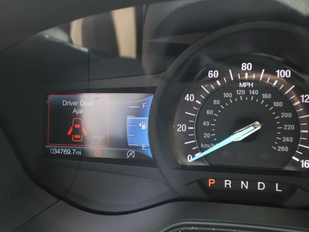 Used 2020 Ford Fusion SE FWD image 18