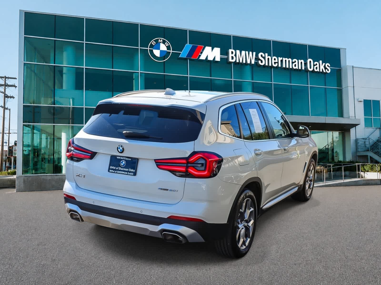 Used 2024 BMW X3 sDrive30i w/ Convenience Package RWD image 4
