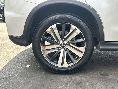 Used 2023 Mitsubishi Outlander Sport 2.0 ES image 27