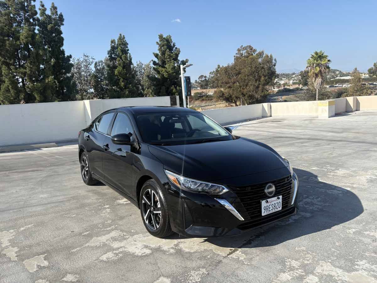 Used 2025 Nissan Sentra SV FWD image 27