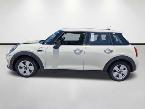 Used 2021 MINI Cooper 4-Door Hardtop w/ Storage Package FWD image 7