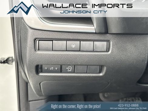 Used 2023 Nissan Rogue SV image 21