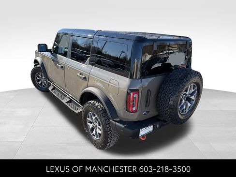 Used 2025 Ford Bronco Badlands image 4